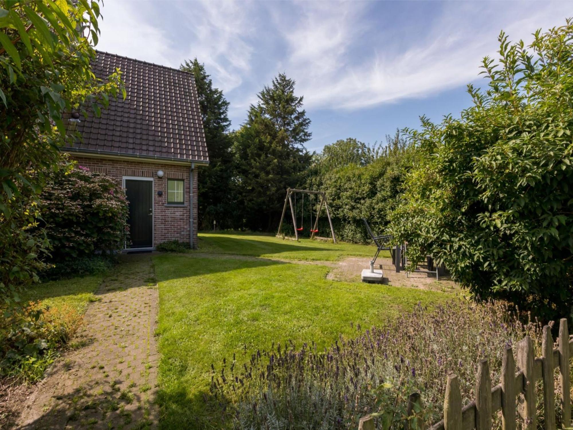 Vakantiehuis Semi Detached House In About 800 Meters From The