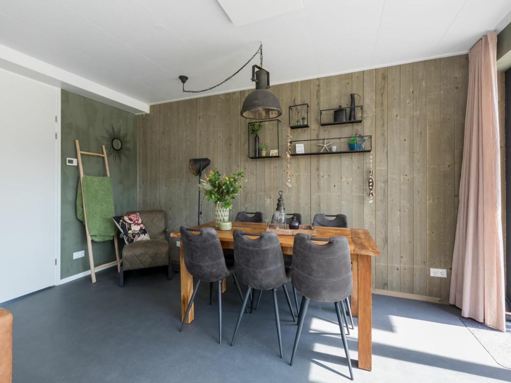 Vakantiehuis Semi Detached House In About 800 Meters From The Vrouwenpolder