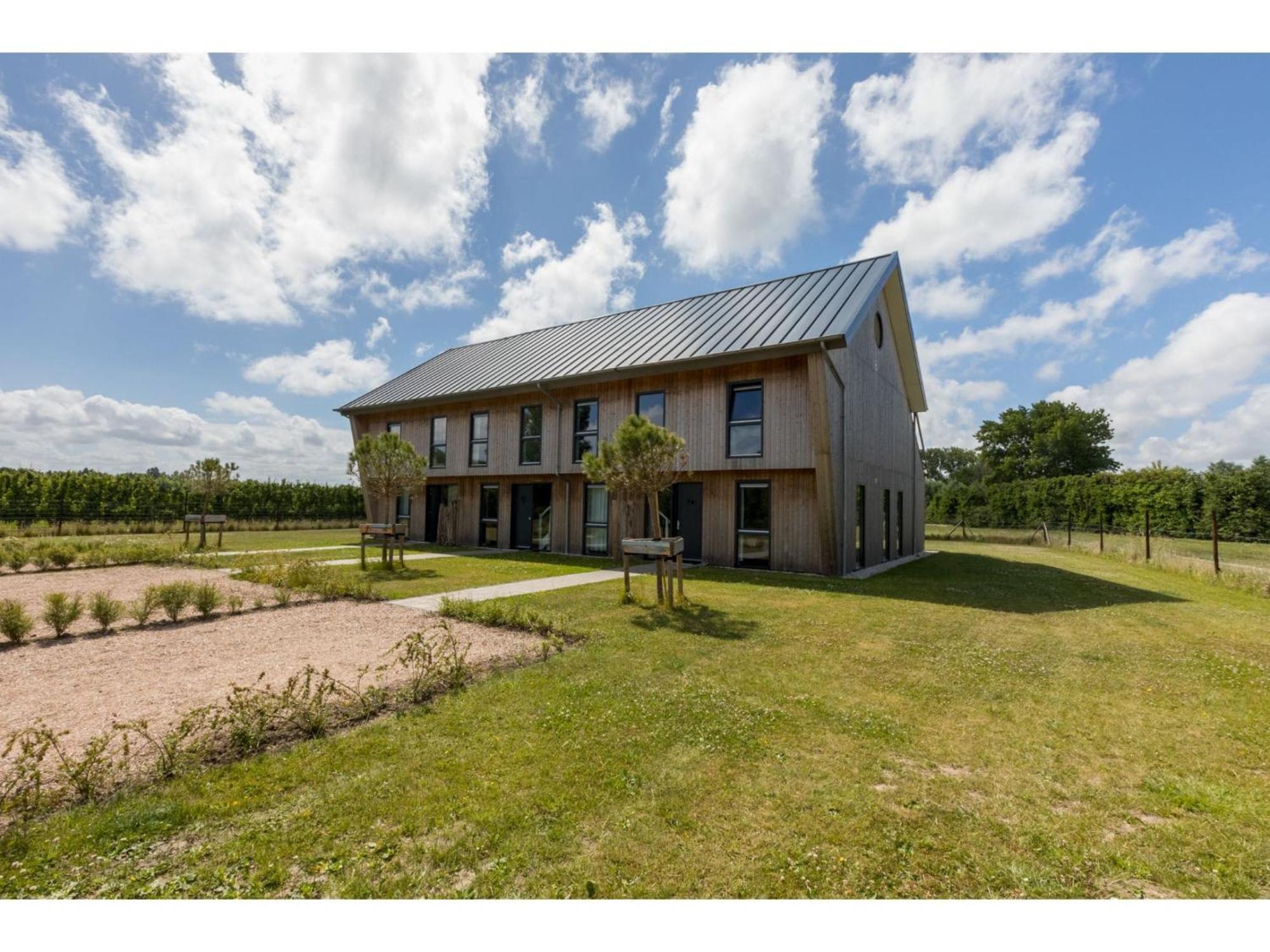 Semi Detached House In About 800 Meters From The Vakantiehuis